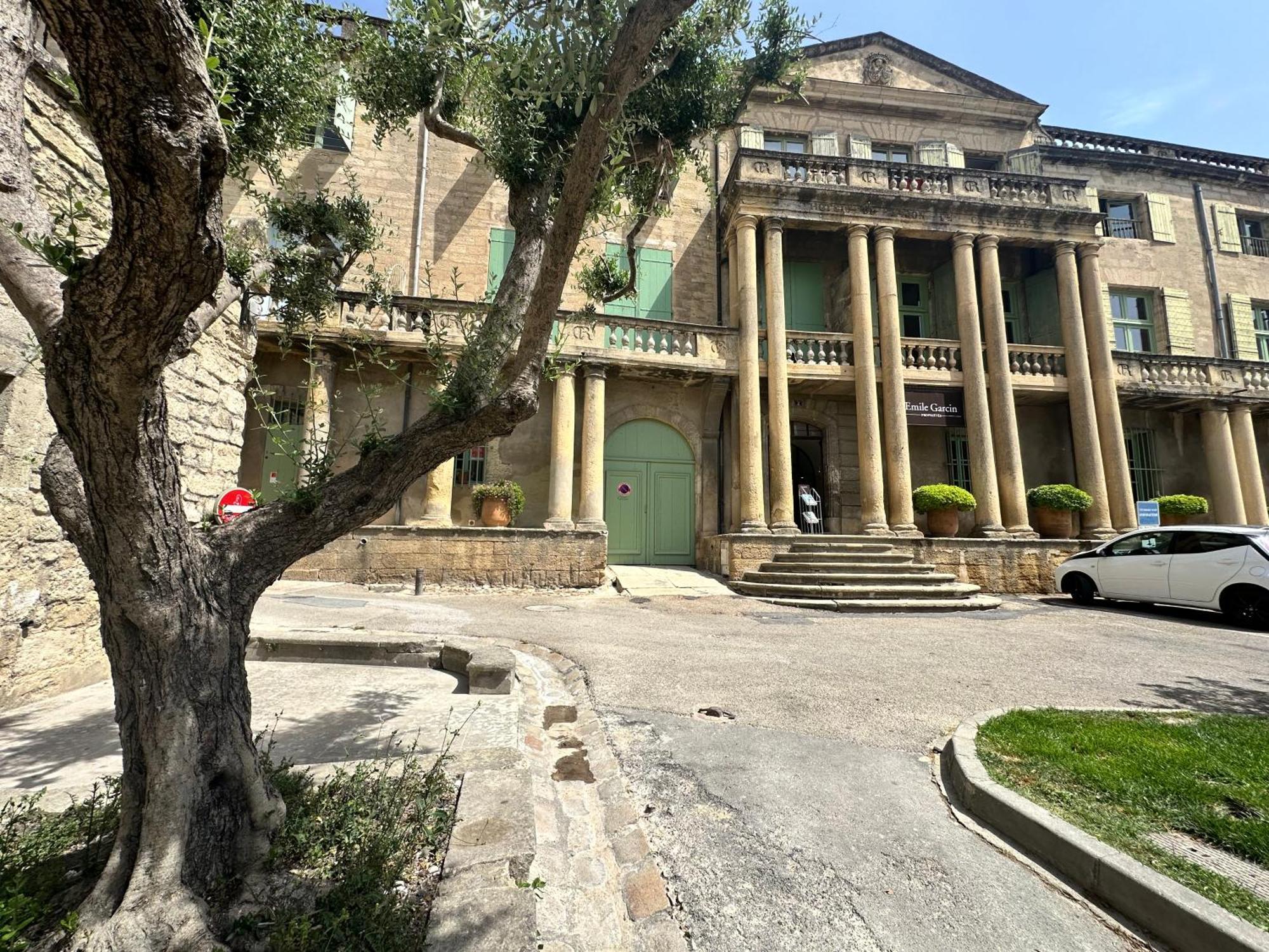 Uzès Le Grand Castille מראה חיצוני תמונה